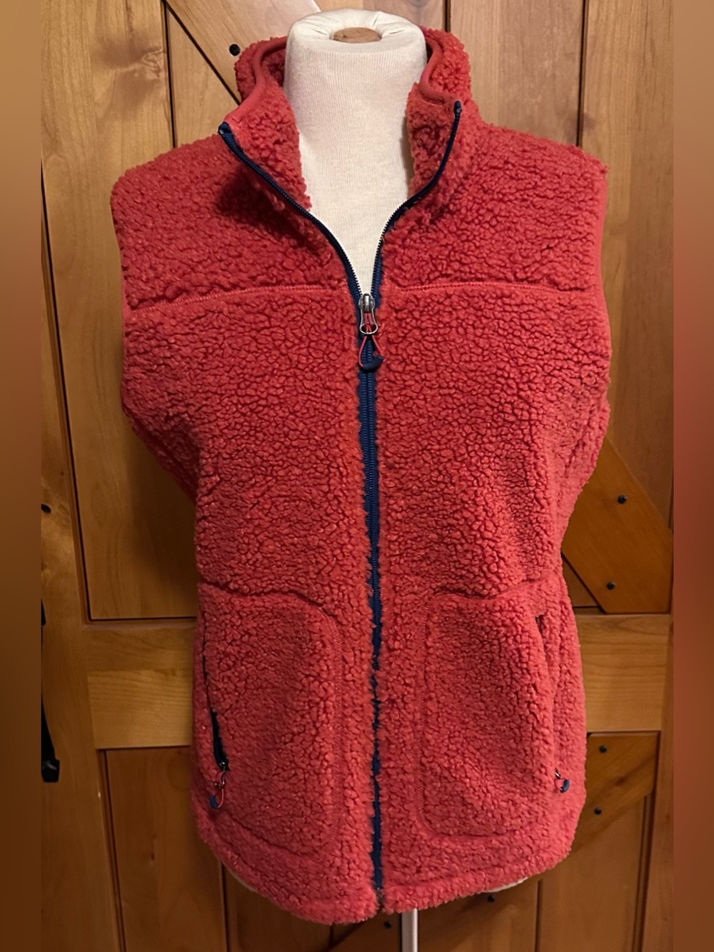 Women’s Orvis Boucle Vest NWOT